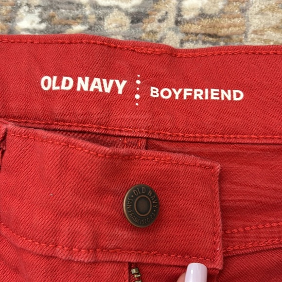 Old Navy red “boyfriend” style jean shorts. Size 2 - Picture 3 of 6